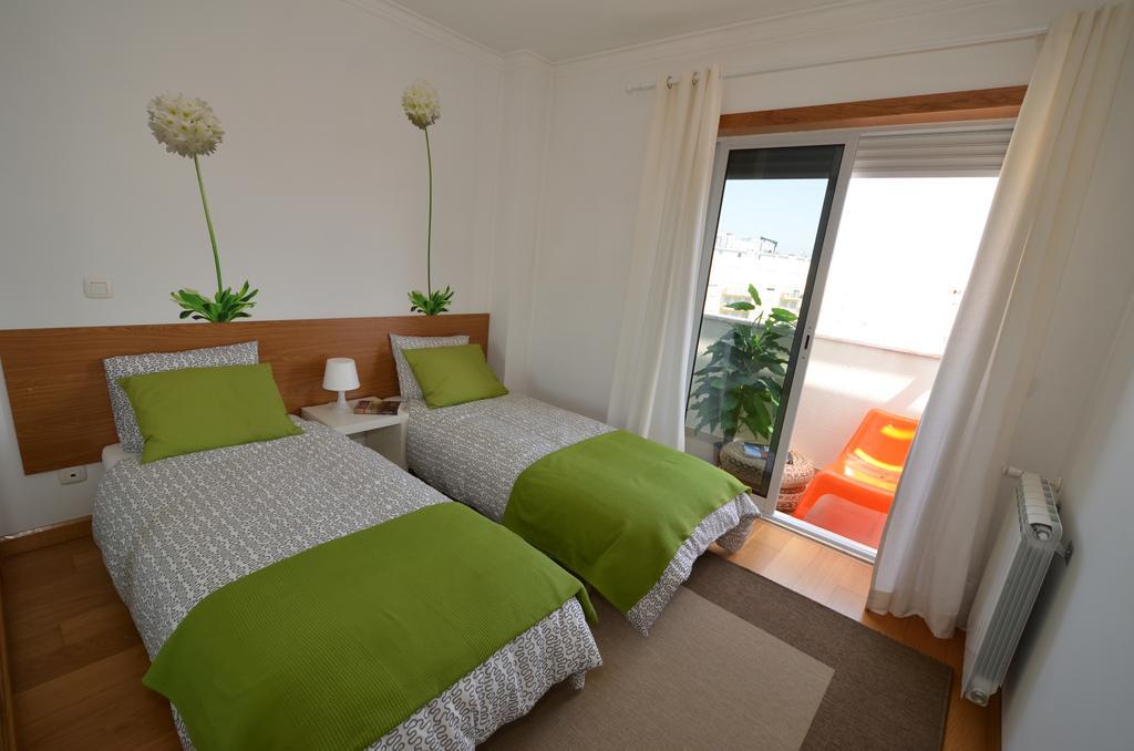 Expo Marina Lis Apartment Lisbon Room photo